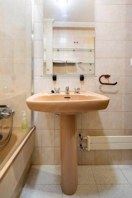 Apartamento Centro De Vigo Con Paking Gratuito Exterior foto